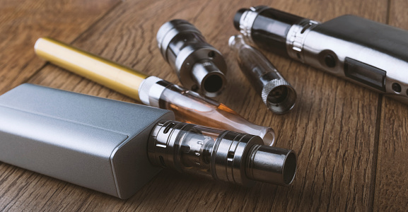 The smok pen, among the existing kinds of electric cigarettes post thumbnail image
