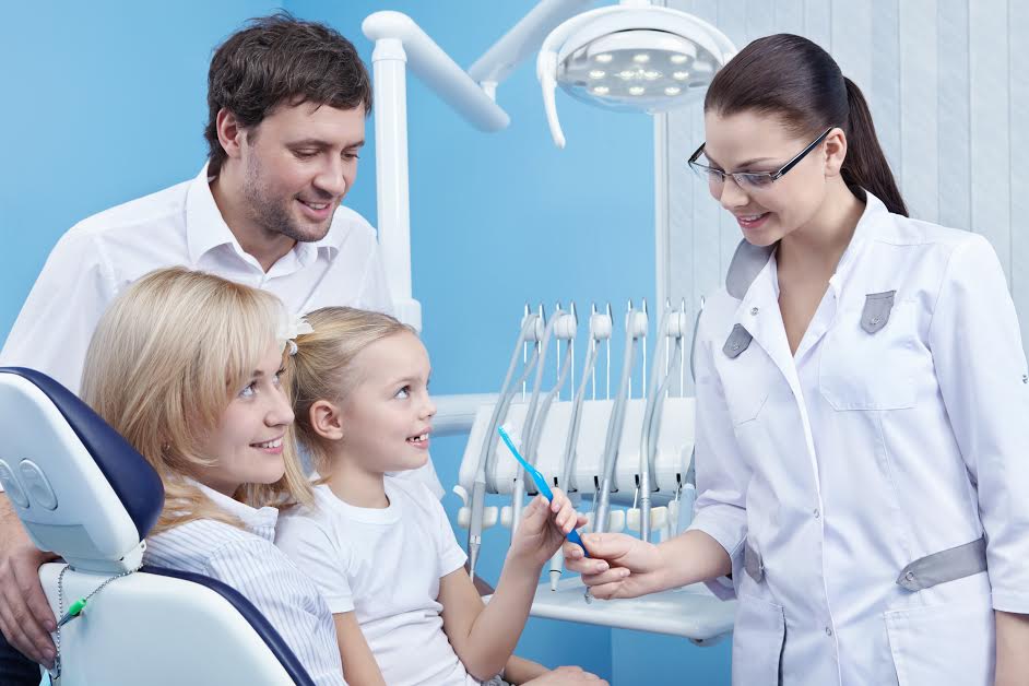Why you should visit a dentist regularly post thumbnail image