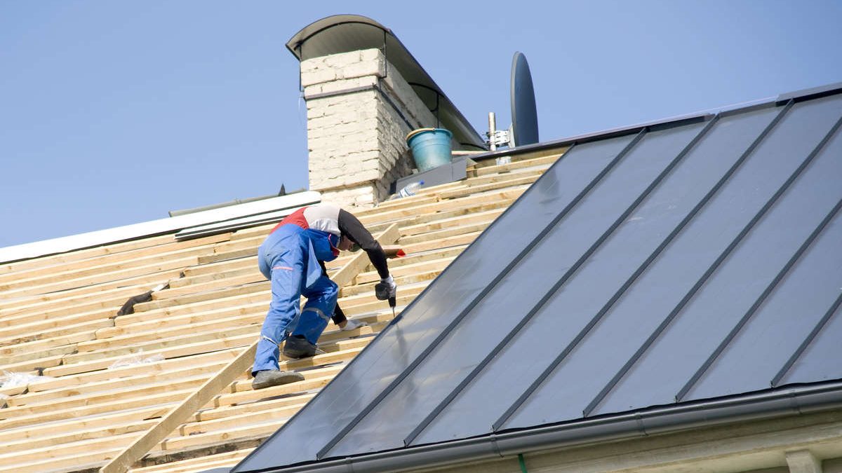 How can I find potential customers for my roofing company? post thumbnail image